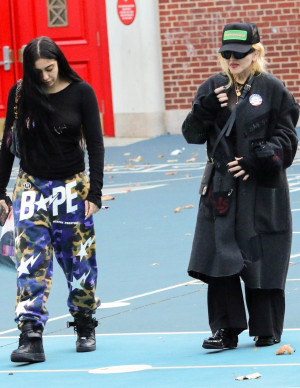 photos Lourdes Leon