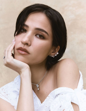 photos Kelsey Asbille Chow