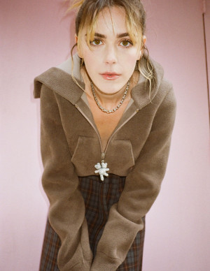 photos Kiernan Shipka