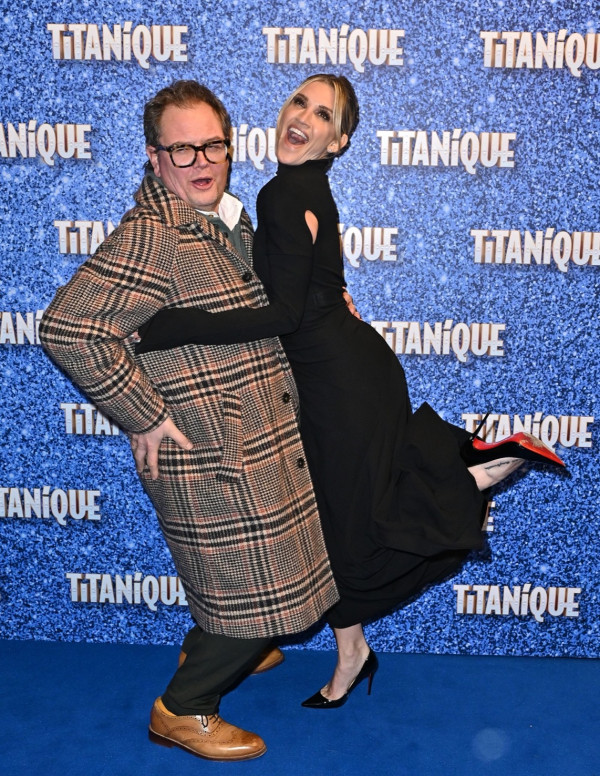 Ashley Roberts et le naufrage glamour sur tapis bleu