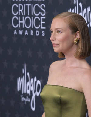 photos Hannah Einbinder