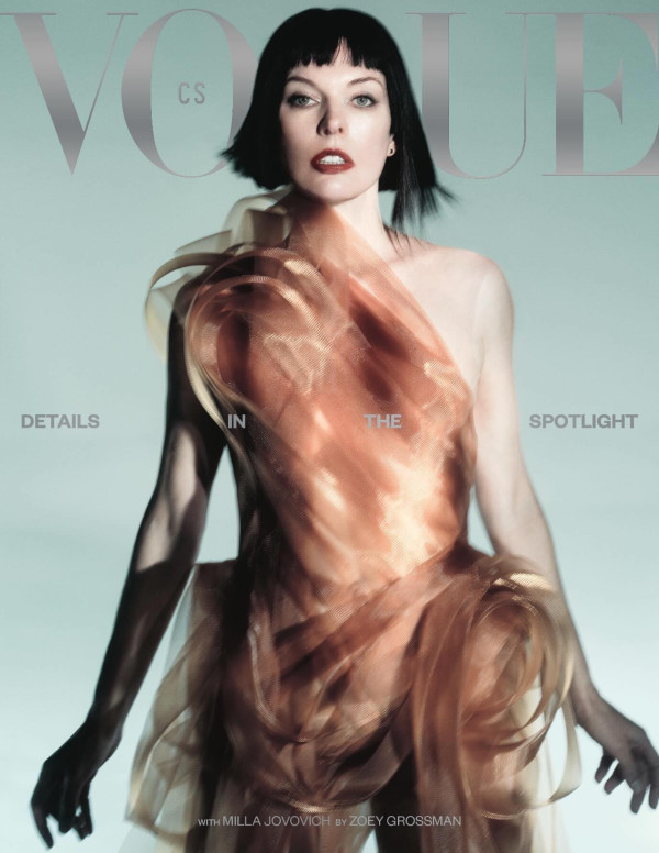 Milla Jovovich : Alien Chic ou Reine des Ceintures Folles ?