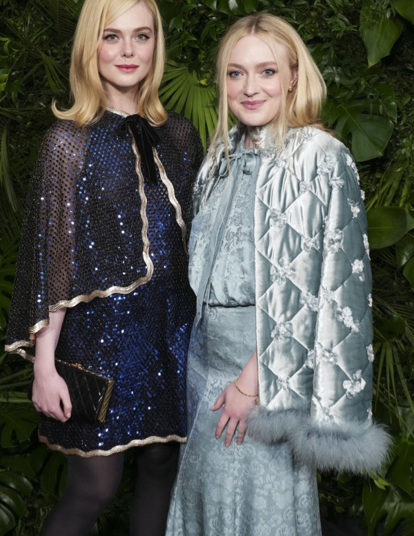 Elle & Dakota Fanning : Jumelles Glamour ou Fées des Palmiers ?