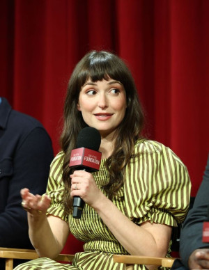 photos Milana Vayntrub