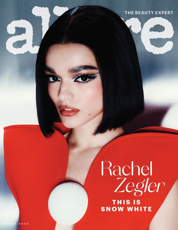 Rachel Zegler : Blanche-Neige ou reine du rouge ?