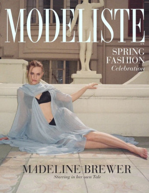 Madeline Brewer, déesse antique… ou reine du farniente ?