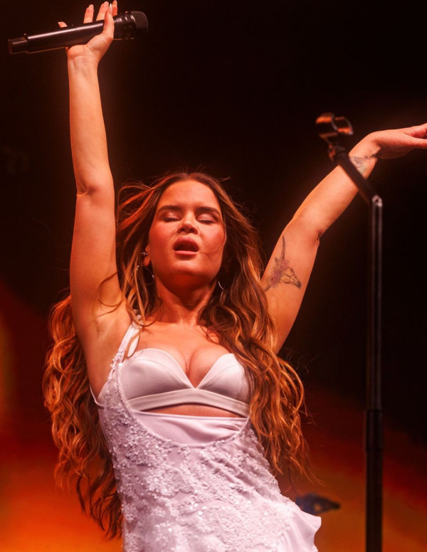Maren Morris fait des vagues à White Claw Sessions ! 