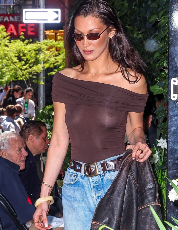 Bella Hadid se balade avec style à New York