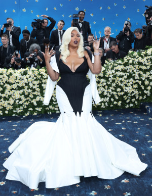 Lizzo au Met Gala 2025 : la diva qui fume l’élégance !
