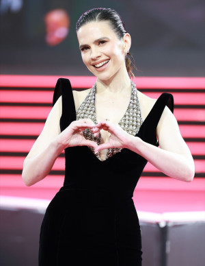 Hayley Atwell, reine du tapis rouge… et des autographes !