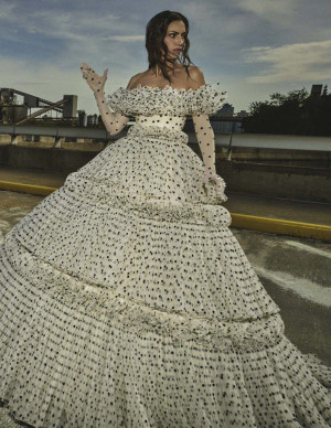 photos Phoebe Tonkin