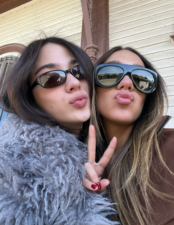 Luana Barron : La Star du Train qui Défile Plus que la Mode !