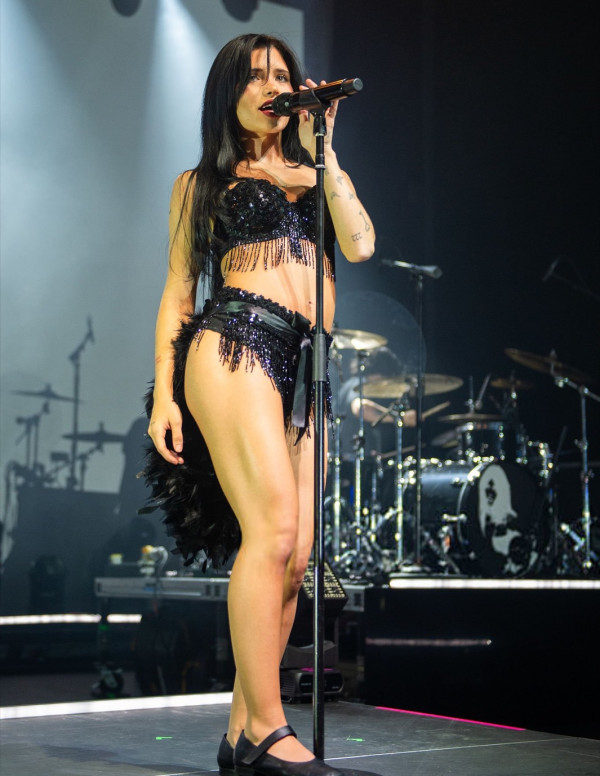 Nessa Barrett : Rockeuse Glamour au Forum de Londres ! 