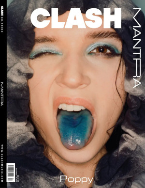 Poppy : Langue Bleue et Pose Folle pour Clash Magazine !