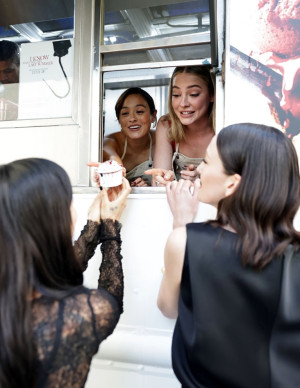 photos Chase Sui Wonders