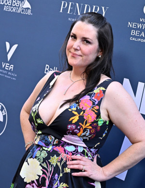 photos Melanie Lynskey