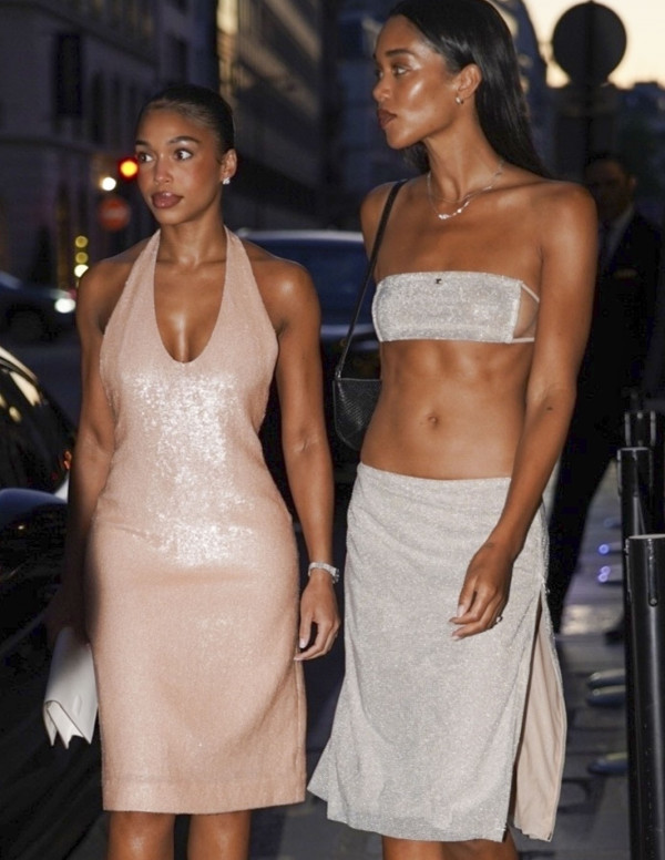 Deux icônes glamour illuminent Paris pour un dîner chic