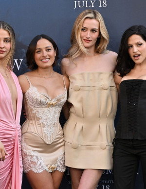 photos Madelyn Cline