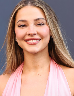 photos Madelyn Cline