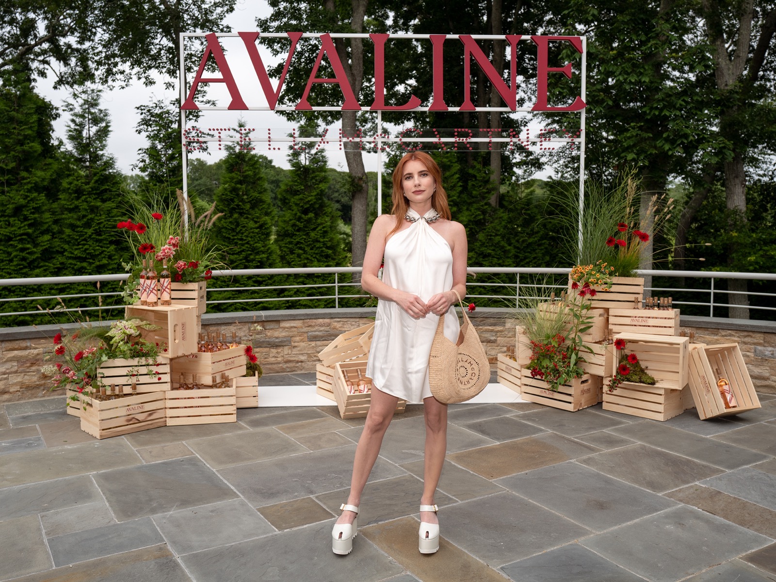 Emma Roberts et le chic champêtre version Avaline Hamptons