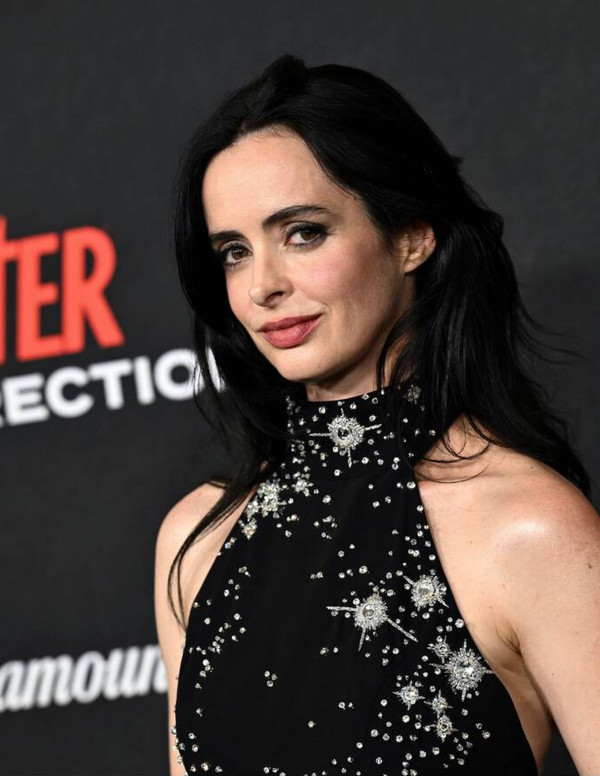 Krysten Ritter brille comme une étoile à la première de Dexter !
