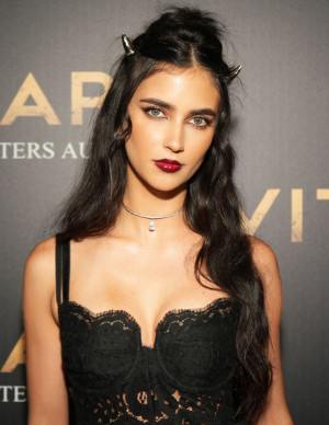 photos Elisha Herbert