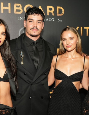 photos Elisha Herbert