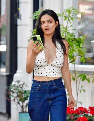 photos Rachel Zegler