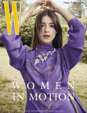 Daisy Edgar-Jones : la grâce théâtrale s’invite chez W Korea Magazine