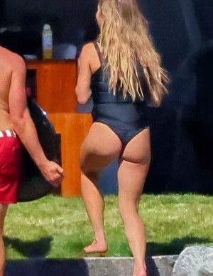 Sydney Sweeney dompte le jet-ski et la vie sauvage en Idaho