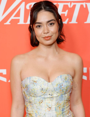 photos Auliʻi Cravalho