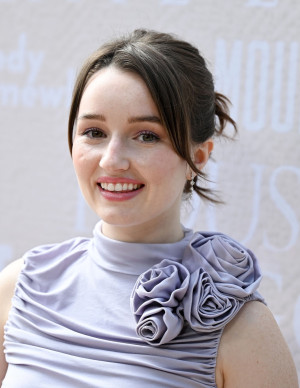 photos Kaitlyn Dever