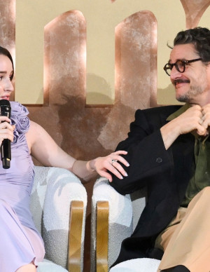 photos Kaitlyn Dever