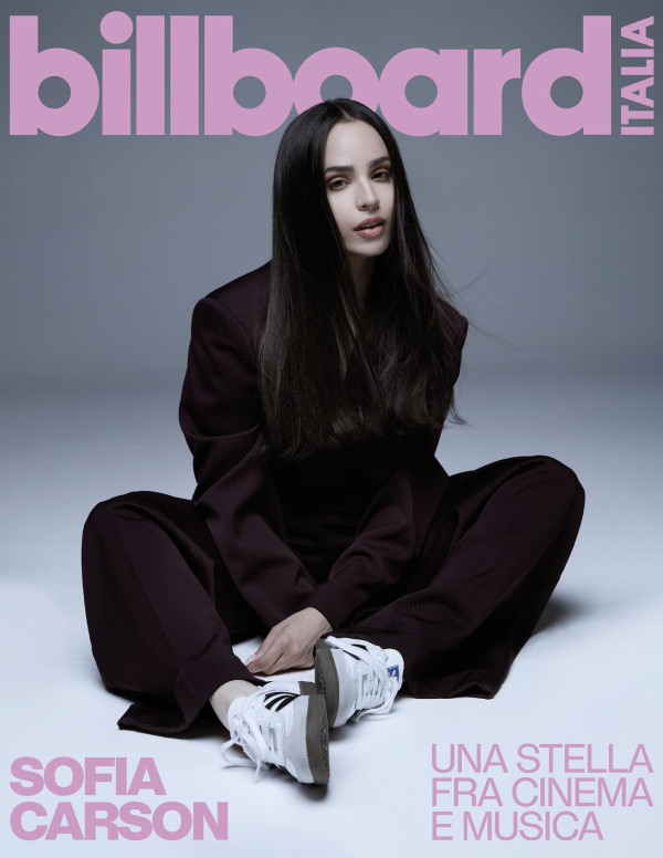 Sofia Carson en noir et blanc pour Billboard Italia