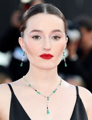 photos Kaitlyn Dever