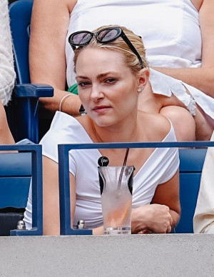 photos AnnaSophia Robb 