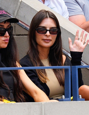 photos Emily Ratajkowski