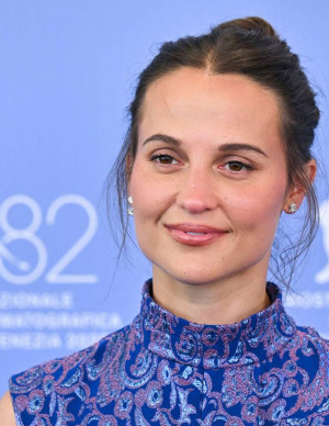 photos Alicia Vikander