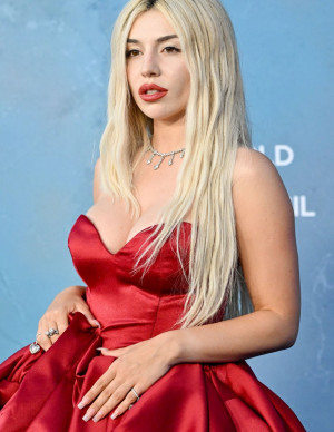 photos Ava Max