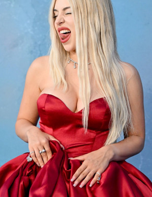 photos Ava Max