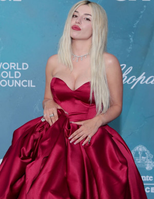 photos Ava Max