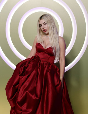 photos Ava Max