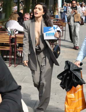 photos Rachel Zegler