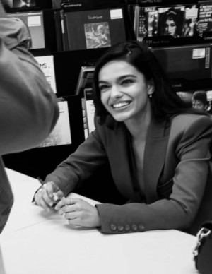 photos Rachel Zegler