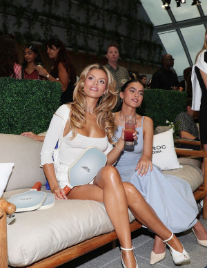 Brooks Nader au photocall du Cîroc Athletic Club à Brooklyn