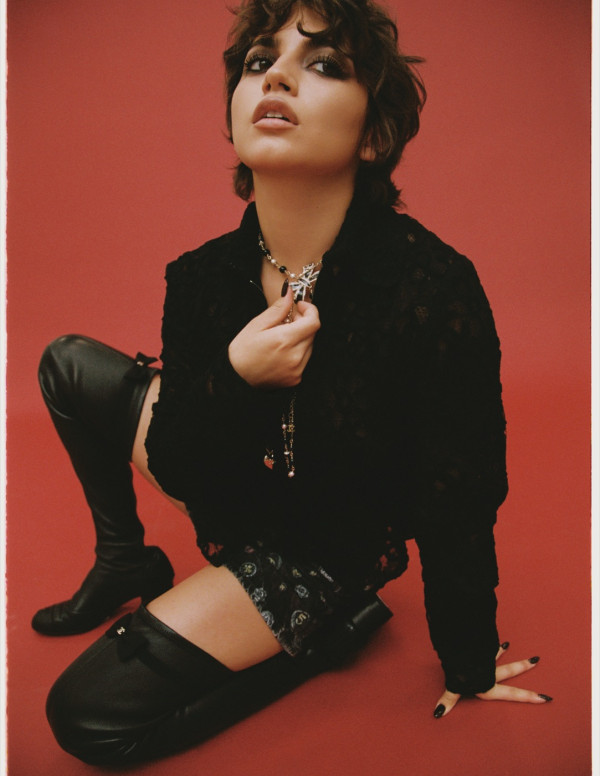 Isabela Merced dans le magazine ContentMode de septembre 2025