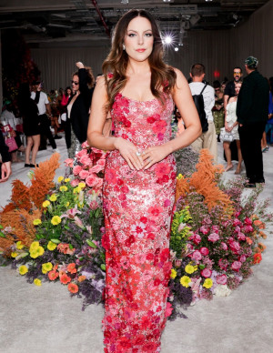 photos Elizabeth Gillies