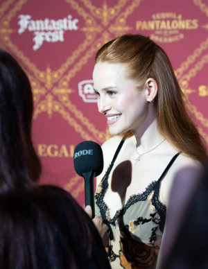 photos Madelaine Petsch