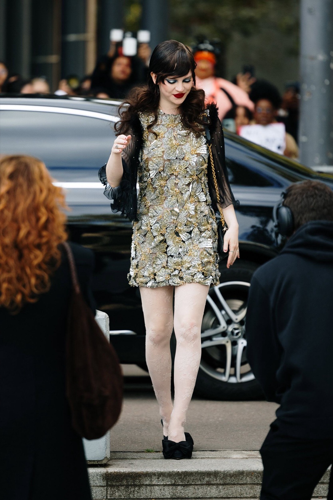 Sophie Thatcher au défilé Valentino à la Fashion Week de Paris