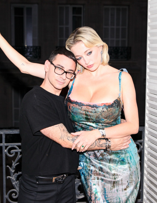 Caroline Vreeland au cocktail de la collection Christian Siriano à Paris